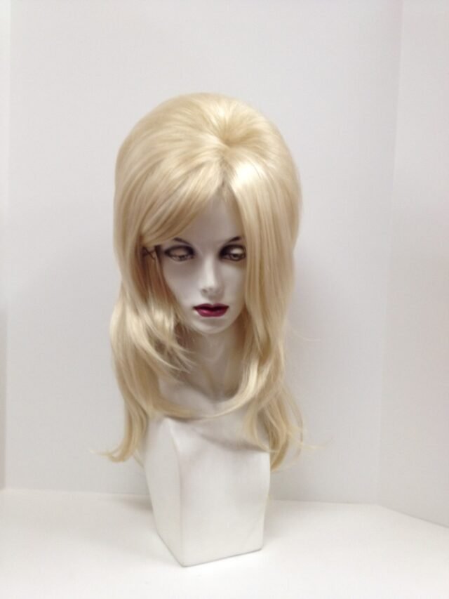 Outfitters Wig in Hollywood for Womens
